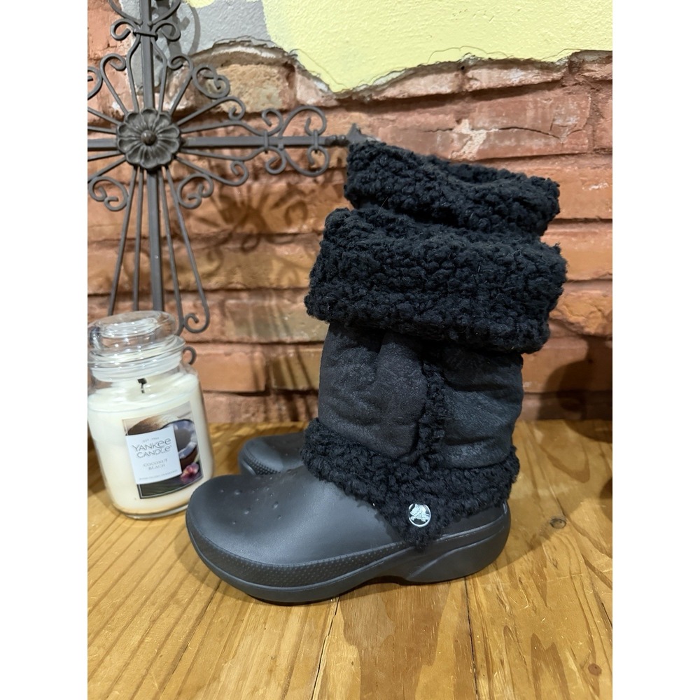 Crocs Women's 7 Nadia Boots Black Faux Sherpa Fur Lined Rubber Winter‎ Pull On